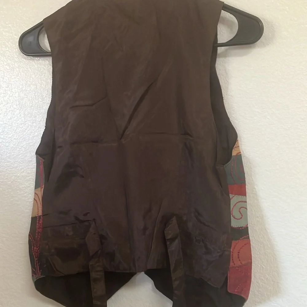 FINAL MARKDOWN Katch me zip front vest medium nwt dead stock